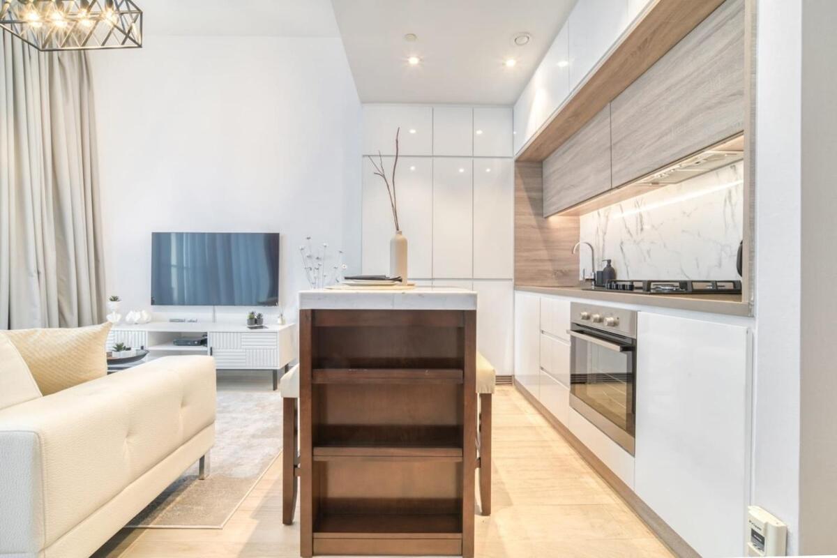 Spectacular In The Heart Of Marina Apartment